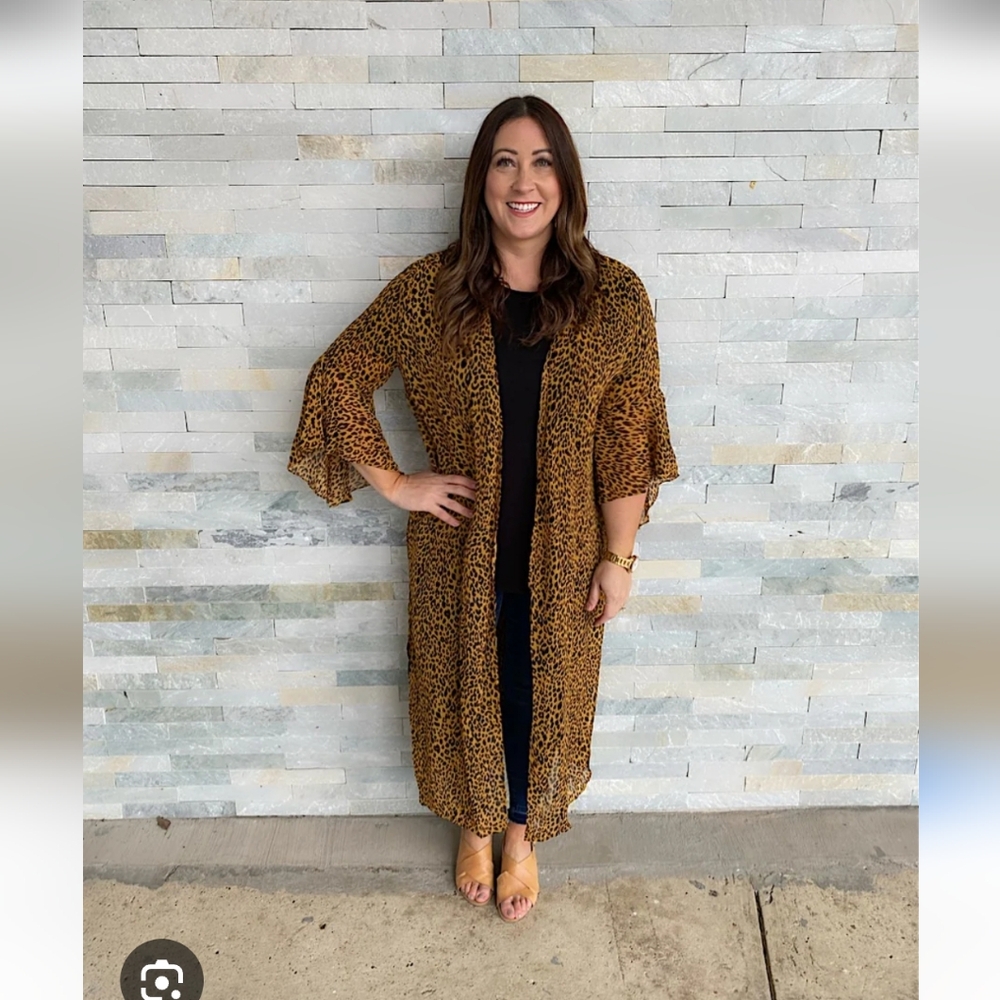 Umgee leapard print kimono